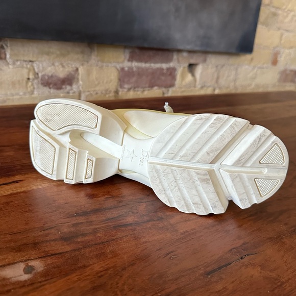 Dior D-Connect Sneaker - Picture 7 of 12